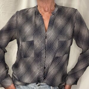 Beautiful Ro&De Lightweight Silk Feel Blouse